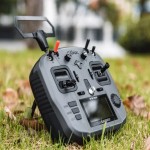 Blacks heep TBS MAMBO Ethix 2.4G Sender Fernbedienung mit niedrigerer Latenz und einziehbarem Ständer für RC Drone DIY